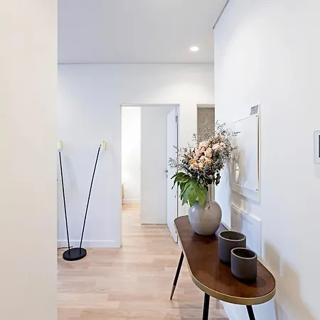 Apartment Brand New 1bd Apart. W/ac By Lovelystay Porto